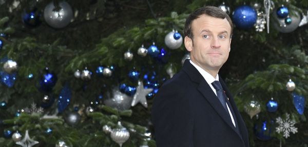 Emmanuel Macron : un beau gâteau pour ses 40 ans !