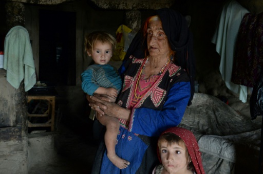 En Afghanistan, la double tragédie des veuves de soldats et de policiers