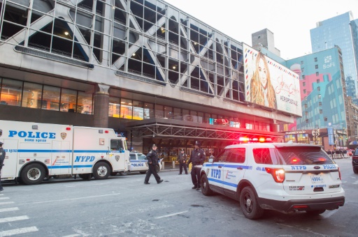 Explosion à New York: le suspect arrêté, quatre blessés