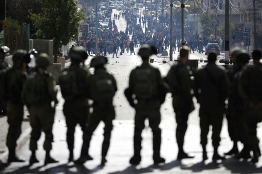 Jérusalem: des centaines de policiers en renfort avant la prière du vendredi (police)