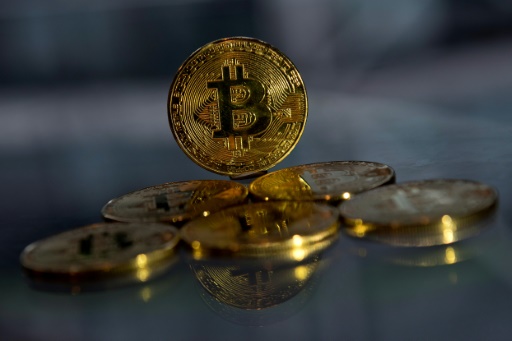 Le Bitcoin possible menace pour la stabilité financière, selon un gouverneur de la Fed