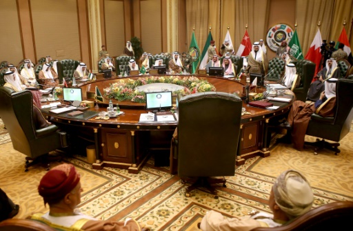 Les dirigeants du Golfe tentent de sortir d’une grave crise
