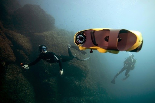 Un drone de plongée sous-marine pour filmer comme le commandant Cousteau