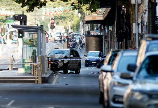 Une voiture fauche délibérément des piétons à Melbourne: 14 blessés