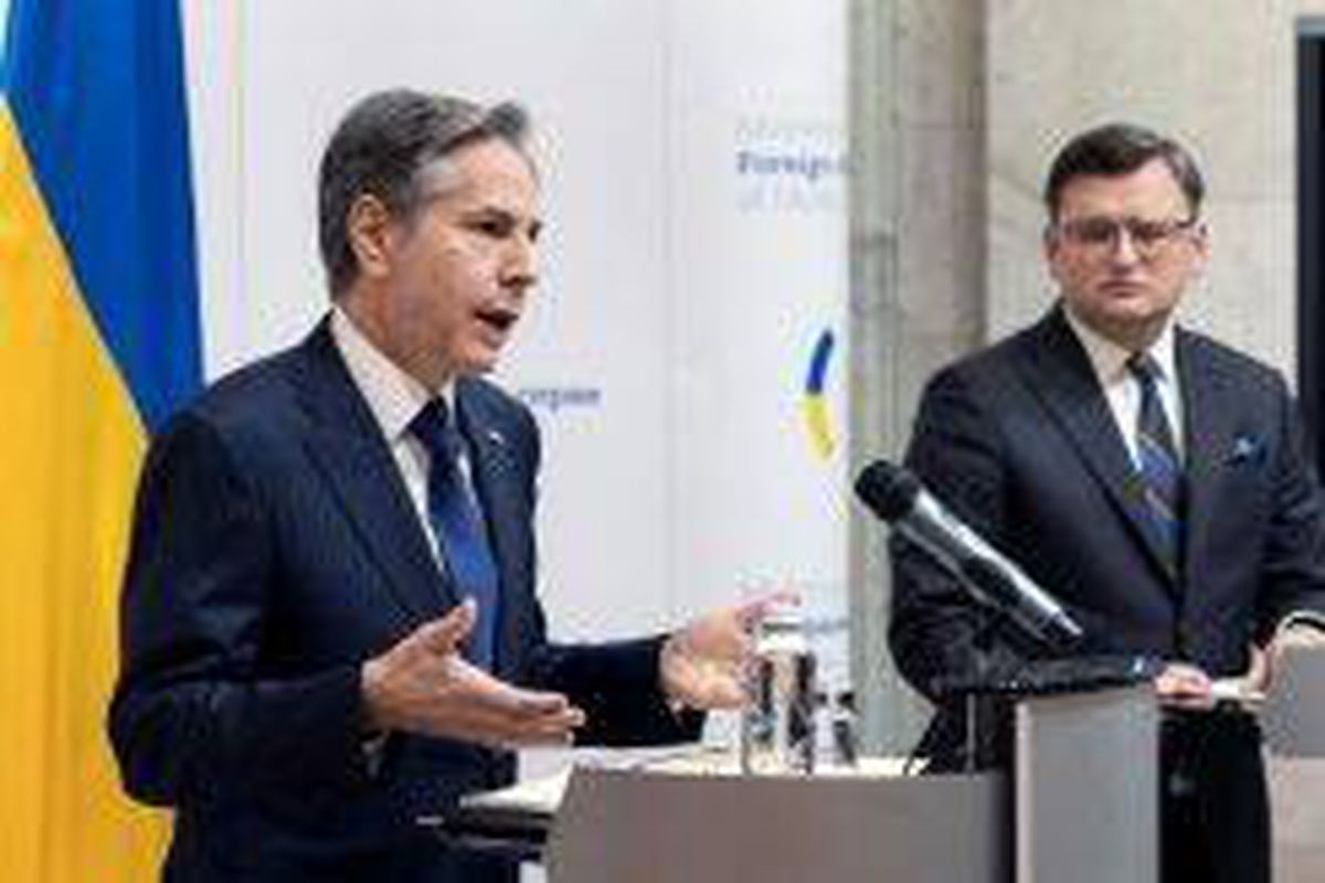 <p/>Le secrétaire d'Etat américain Antony Blinken (G) et son homologue ukrain                  </div>
            </div>

        </div>

        
        <div class=