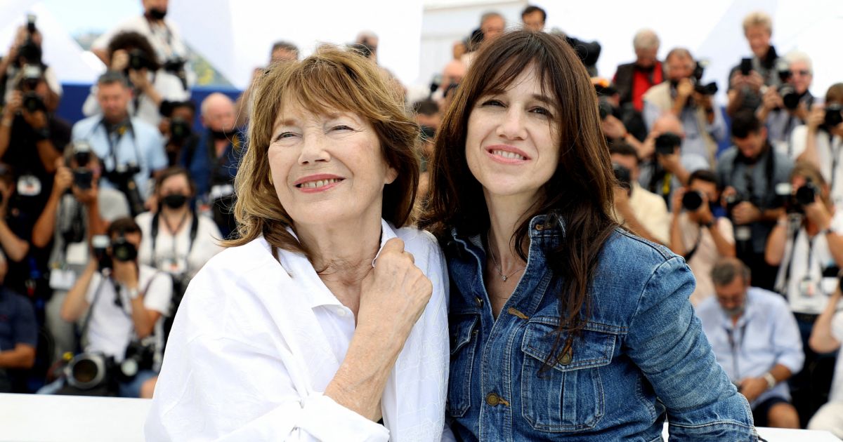 “Elle voulait m’appeler…” : Charlotte Gainsbourg, ce prénom improbable auquel elle a échappé !