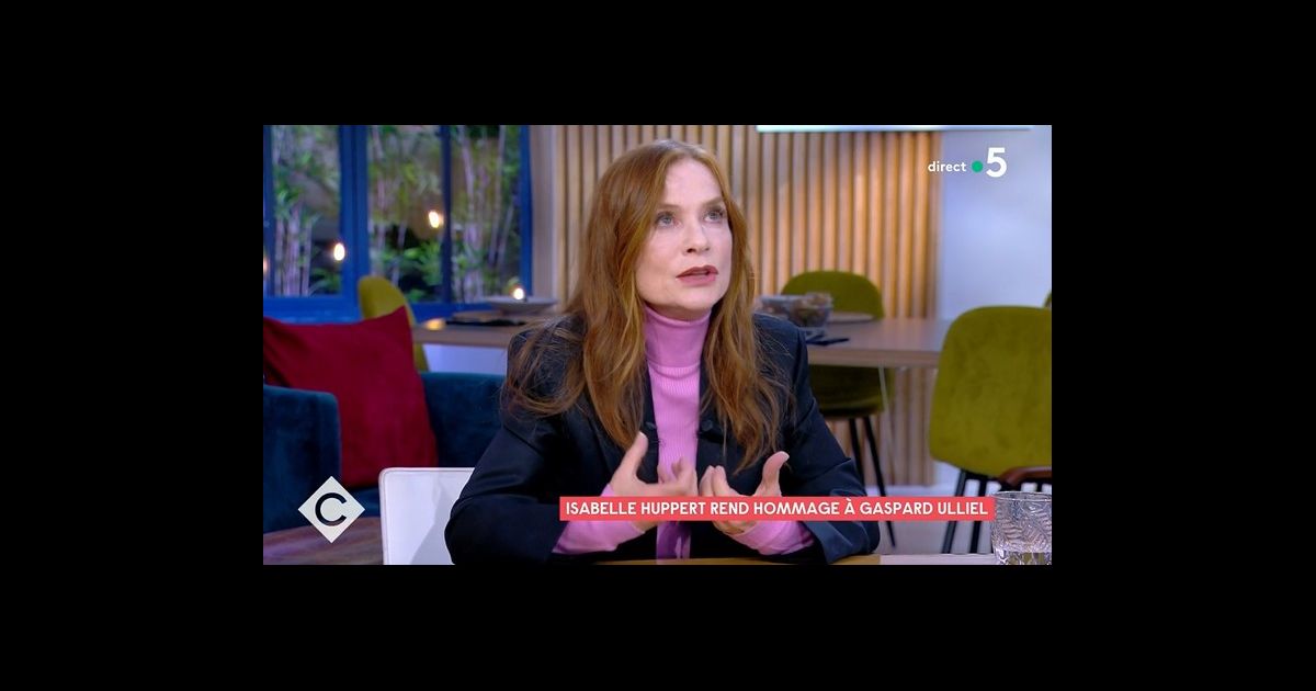 Mort de Gaspard Ulliel : Isabelle Huppert, sa maman de cinéma, “bouleversée” par le drame