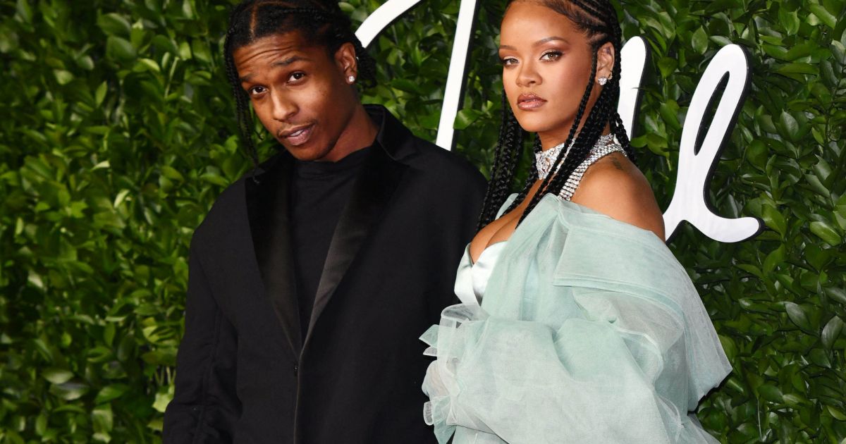 Rihanna est enceinte : premier bébé avec A$AP Rocky et premières photos de son ventre rond !