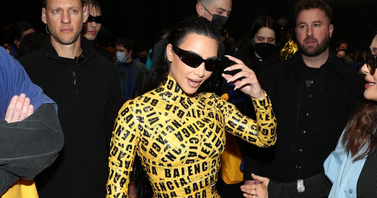 Kim Kardashian renversante dans une tenue torride face à Yseult et Adèle Exarchopoulos au défilé Balenciaga