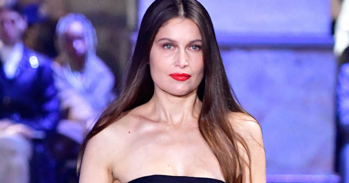 Laetitia Casta : Confidences sur ses “premières expériences sexuelles”… avec une femme !