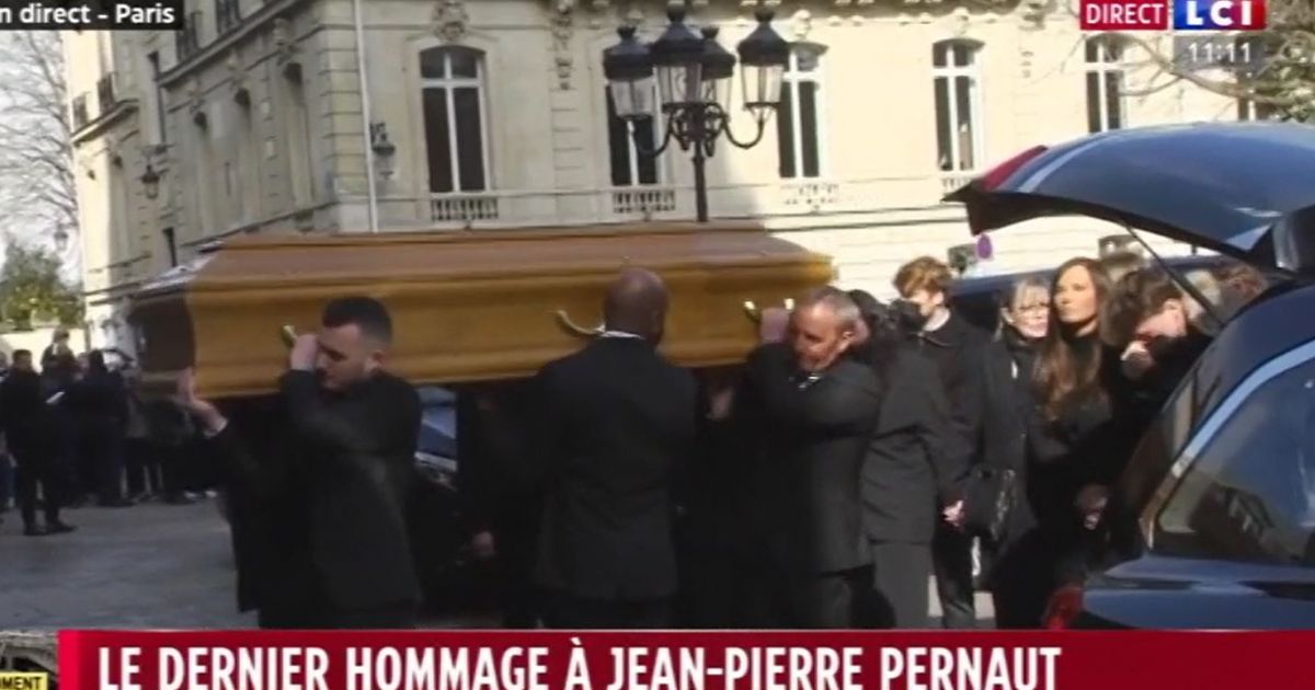 Obsèques de Jean-Pierre Pernaut : son jeune fils Tom en larmes face au cercueil de son papa